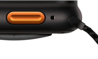 Apple Watch Ultra 3、ブラックチタニウムケース、背面に突出したセンサー、左側面の外観、アクションボタン、サイレン